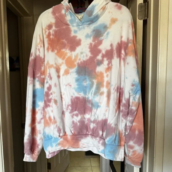Women’s Small Oversized Colorful Tie-Dye Hoodie - Picture 2 of 5